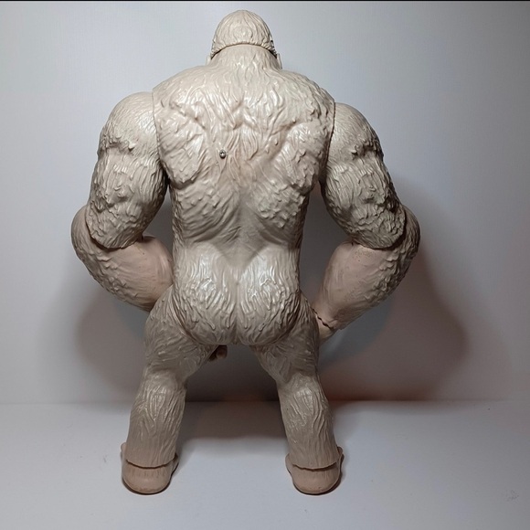 Rampage the Movie 16" Mega Articulated George Gorilla Toy King Kong Figure - Picture 4 of 7